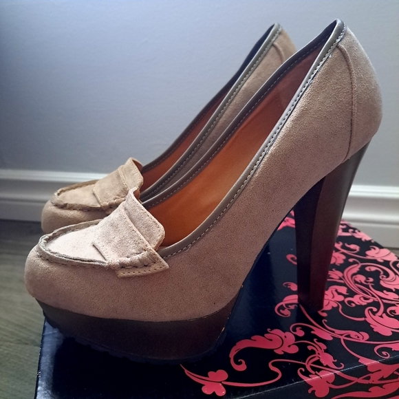 Qupid | taupe suede su~ platform wood like heel - Picture 4 of 10